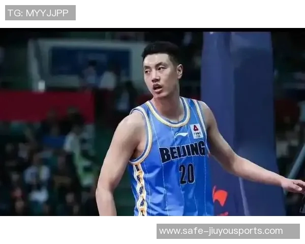 翟晓川：从篮球场上的拼搏者到生活中的坚韧榜样